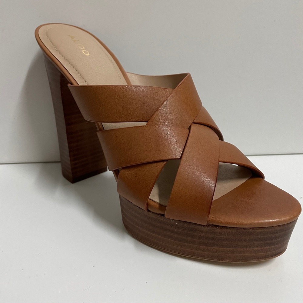 “Casuarina” Open toe Platform heels!